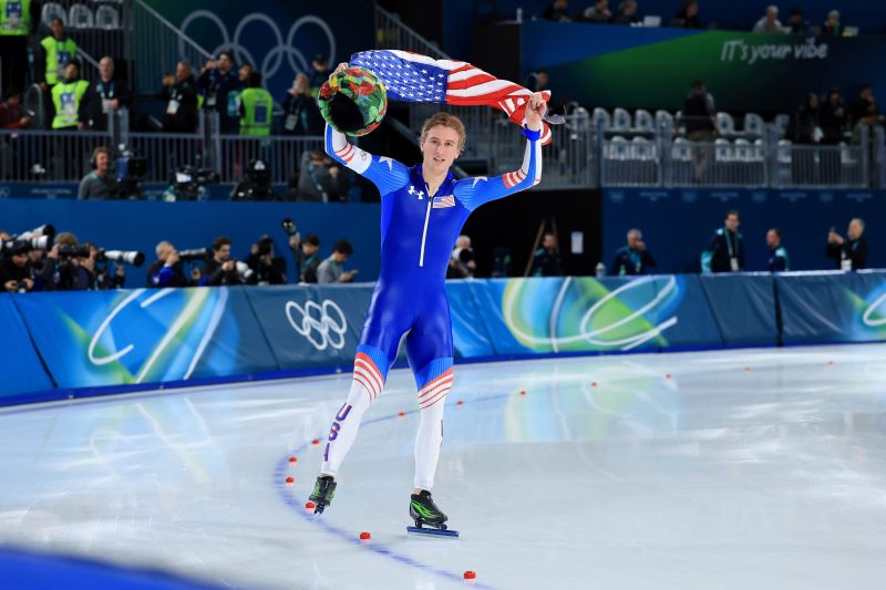 American Jordan Stolz wins gold, sets Olympic record in speed skating